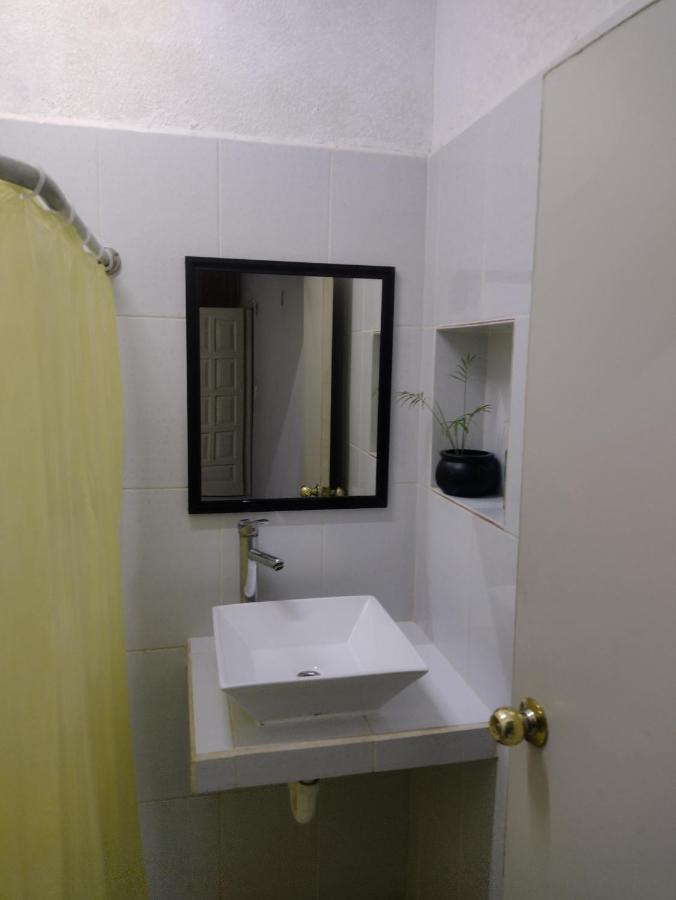 Casa Ixchel - 450M To Downtown, Wifi, Hot Water, Ac Ξενοδοχείο Βαγιαδολίδ Εξωτερικό φωτογραφία